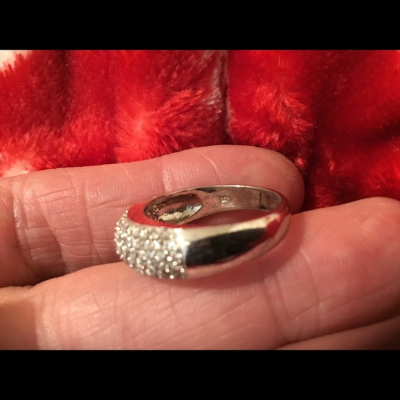 Vintage Solid 14Kt White gold 6 Row Natural Pave Diamonds Band Ring, 8 - Picture 10 of 15